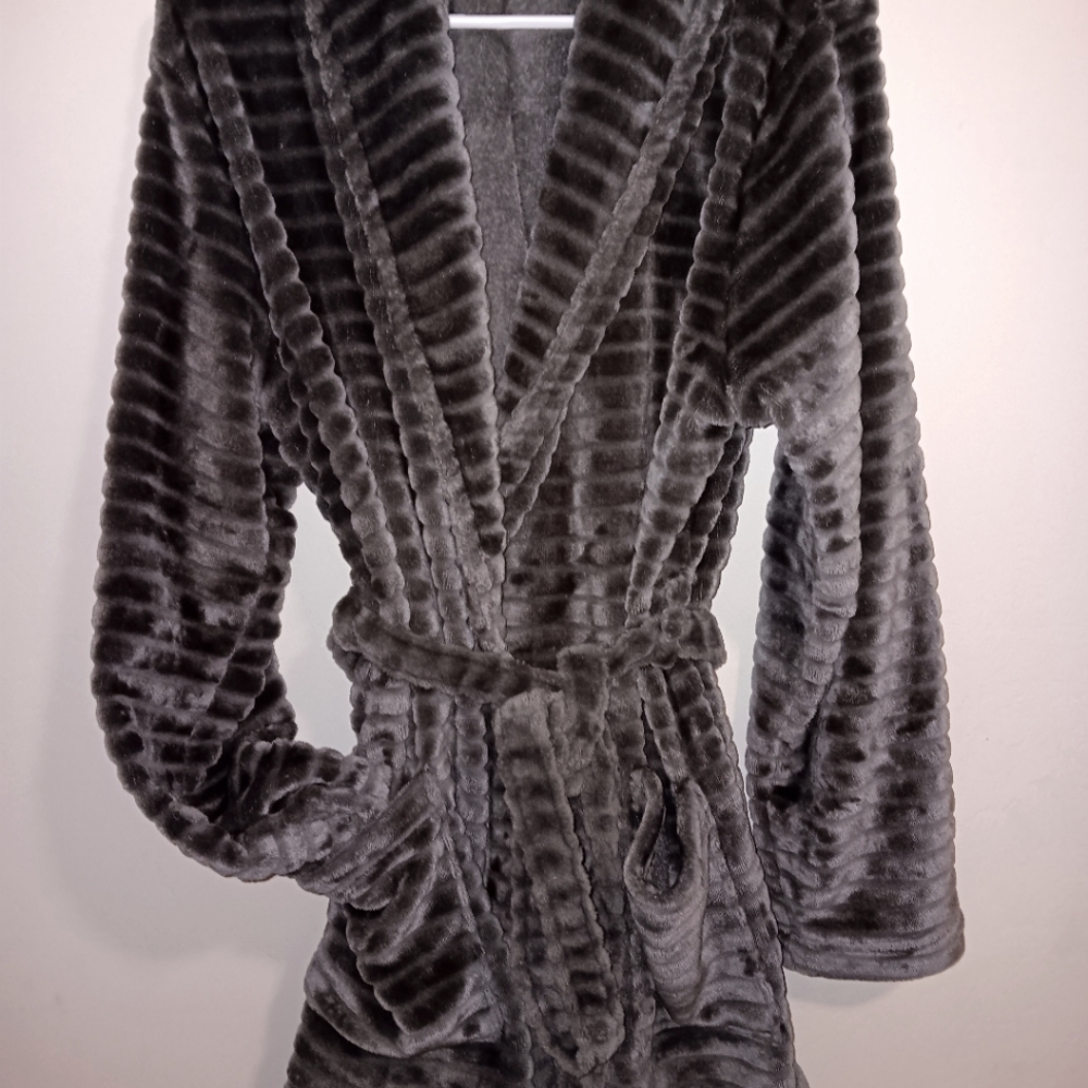 Liz Claiborne XXL Robe